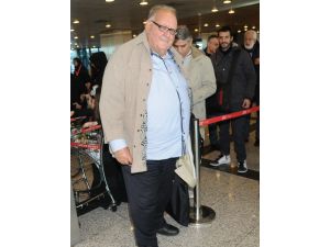 (Özel Haber) Eski Yunan Bakan Pangalos, Vıp Yerine Normal Salonu Seçti