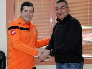 Adanaspor’un Yeni Teknik Direktörü Güvenç Kurtar Oldu