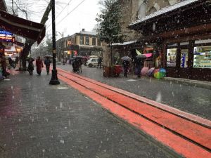 Bursa’da Kar Yağışı Başladı