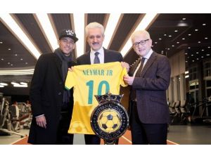 Dünyaca Ünlü Futbolcu İstanbul’da !