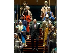 16 Türk Devletini Temsil Eden Askerler, Cumhurbaşkanlığı Sarayı’nda Resmi Törenlerde Görev Almaya Devam Edecek