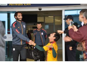 Galatasaray Alanya-gazipaşa Havalimanına İndi