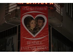 (Özel Haber) İlginç Evlenme Teklifine “Evet” Yanıtı Geldi