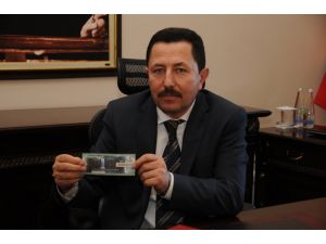 Vali, Milli Piyango Bileti Aldı