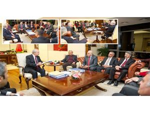 Alevi Derneklerinden Chp Liderine Ziyaret