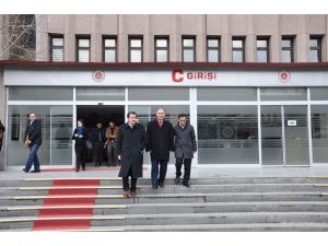 Eğitim-ber-sen’den Cumhuriyet Gazetesi Yazarları Hakkında Suç Duyurusu