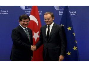 Davutoğlu, Avrupa Konseyi Başkanı Tusk’la Bir Araya Geldi