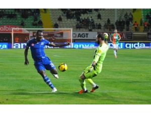 Fenerbahçe Alanyaspor İle Berabere Kaldı
