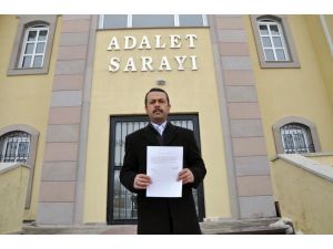 (Özel Haber) Şair Ve Yazar Çarboğa’dan Cumhuriyet Gazetesi Yazarları Hakkında Suç Duyurusu