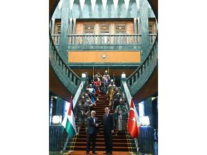Financial Times Bu Fotoğrafı Yorumladı