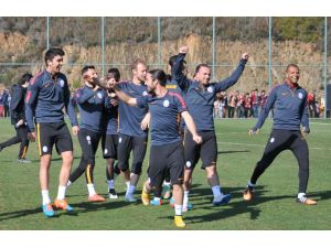 Galatasaray Antrenmanına Büyük İlgi
