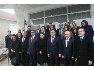 Bakan Rahatsızlığı Nedeniyle Programlarını İptal Ettirdi