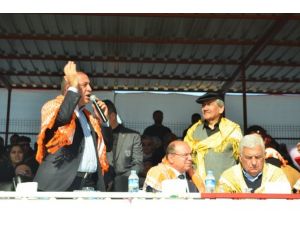 Siyasi Konuşması Eleştirilen Gürsel Tekin Alanı Terk Etti