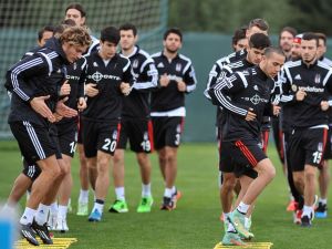 Beşiktaş, Hazırlıklarını Sürdürüyor