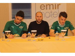 Orhan Taşdelen Ve Pekin Köşnek Akhisar’a İmzayı Attı