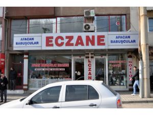 Mhpliler Babuşçunun İş Yerine Çelenk Koydu