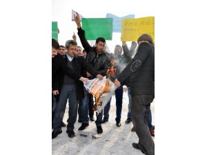 Karikatür Tepkisi İçin Cumhuriyet Gazetesini Yaktılar