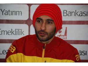 Veysel Sarı Kasımpaşa İle 3.5 Yıllık Sözleşme İmzaladı