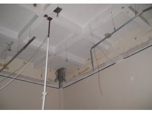 Okulun Tavanı Çöktü