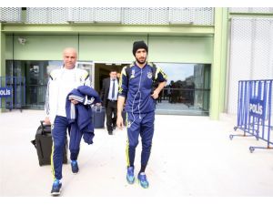 Fenerbahçeye İzmir’de Sessiz Karşılama