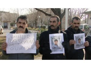 Meclis Önünde Kayıp Çocuğu İçin Çağrıda Bulundu