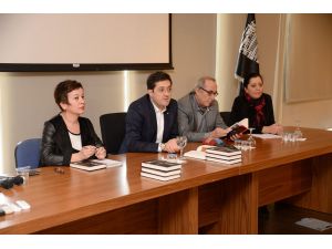 Başkan Murat Hazinedar Şiir Okudu, Ünlü Şair Dinledi