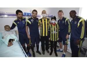F.bahçeli Oyunculardan Örnek Davranış
