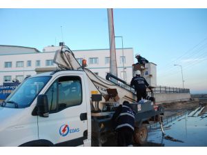 Belediyelerin Elektriği Kesildi, Güneydoğu Susuz Kaldı