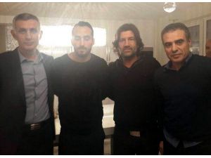 Erkan Zengin Trabzonsporda Oynamaya İkna Oldu