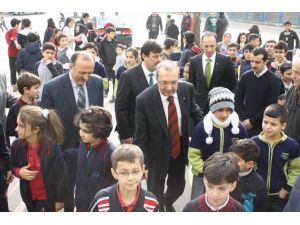 Bursalı Öğrencilerden Suriyeli Öğrencilere Yardım Eli