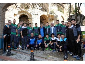 Bursaspor Side Antik Kentini Gezdi