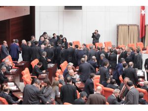 4 Eski Bakan İçin Oylama Başladı