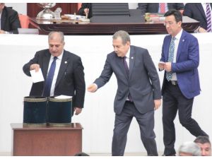 Zafer Çağlayan İçin Yüce Divan Oylaması