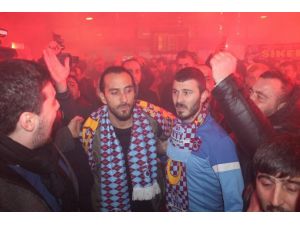 Erkan Zengin’e Çılgın Karşılama