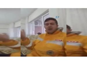 Beyaz-candan Atışmasıyla Sesini Duyurdu