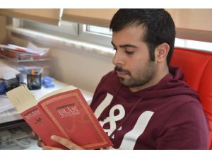 Üniversite Öğrencileri Hz. Peygamber’in Hayatını Öğreniyor