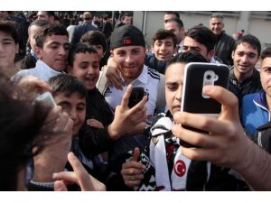 Beşiktaş Kafilesi Adana’ya Geldi