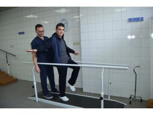 Yürüyerek Hayata Merhaba Dedi