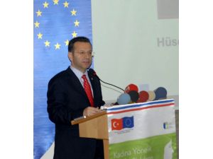 Vali Aksoy, Kadına Şiddet Çalıştayında Erkeğe Şiddetten Bahsetti