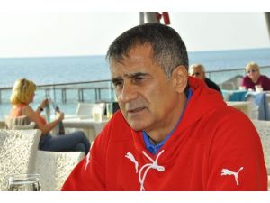 “Sahası Kötü Olan Takımlar Profesyonel Liglerde Olmamalı”