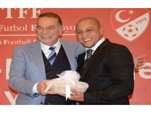 Futbol Okullarının Açılması Lazım