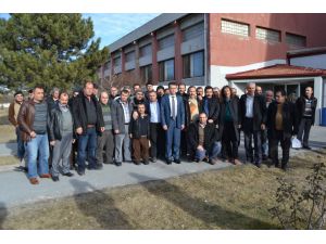 Şeker Fabrikasında Çalışan Mevsimlik İşçiler Kadro Bekliyor