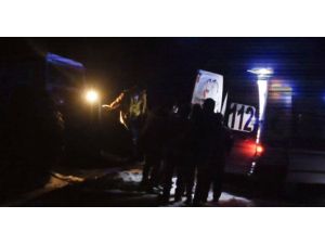 Bartın’da Hastayı Traktör İle Ambulansa Taşıdılar