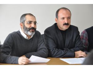 Tunceli’deki Siyasi Partilerden Ceza Alan Baro Başkanına Destek