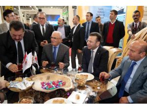 Başkan Yılmaz Emıtt Fuarına Katıldı