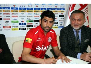 Ahmet Aras Antalyaspor’da