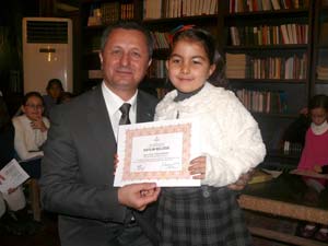 Özel Özderya İO Öğrencilerinden Şiir Şöleni