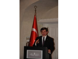 Başbakan Davutoğlu, Davos’ta İş Adamlarıyla Bir Araya Geldi