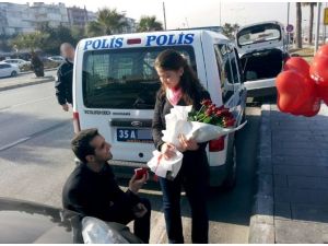 Şüpheli Araçtan Evlilik Teklifi Çıktı