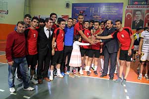 Okullar Arası Voleybol Turnuvasında Şampiyon Belli Oldu